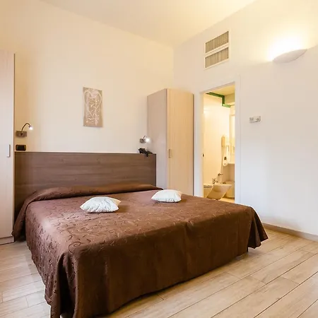 Resort & 4*