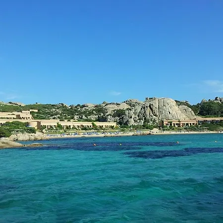 & 4* Isola Santo Stefano